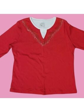 Allyson Whitmore PM, 20in across chest, 21.5in from shoulder to hem